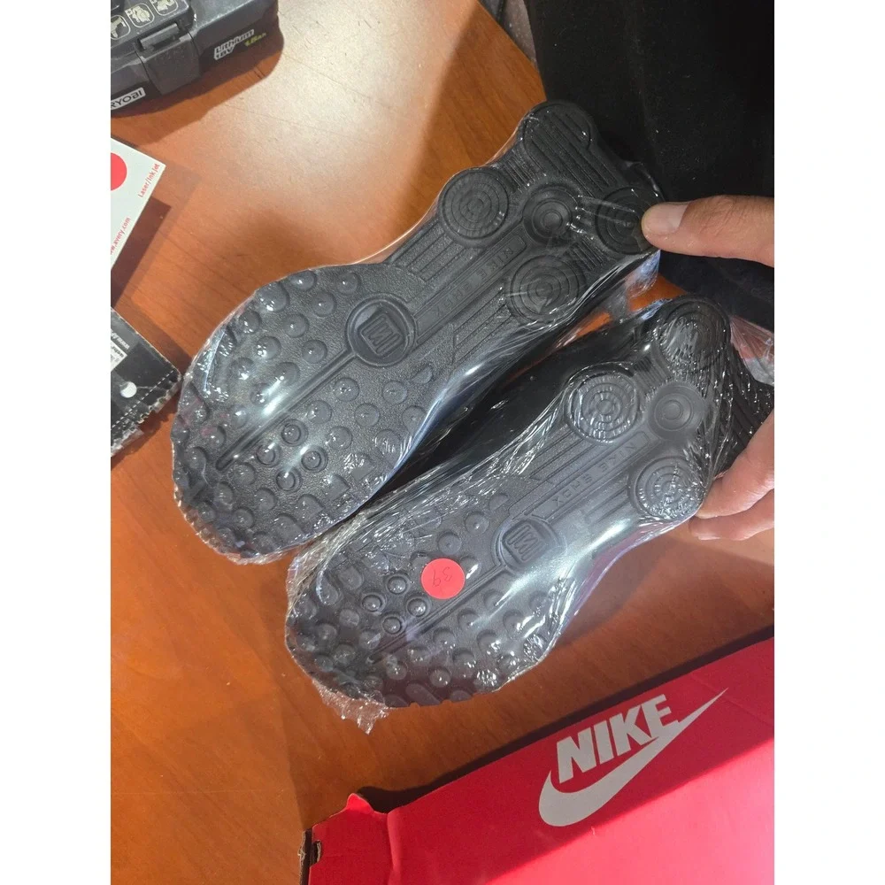 Nike Shox R4 GS Triple Black Sneakers CW2626-003 Size 5Y